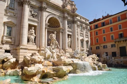 trevi fountain in rome